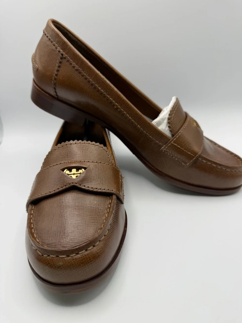 Tory Burch Pennie Low Heel Loafers Brown Saffiano Leather Size 8 NIB